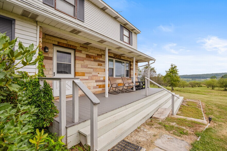 More Photos Of 162 Black Bear Run, Berlin Specialty For Sale