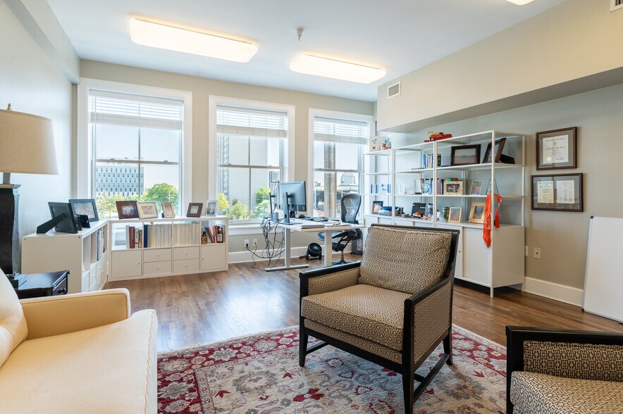 More Photos Of 1018-1028 Park St, Jacksonville Office For Lease