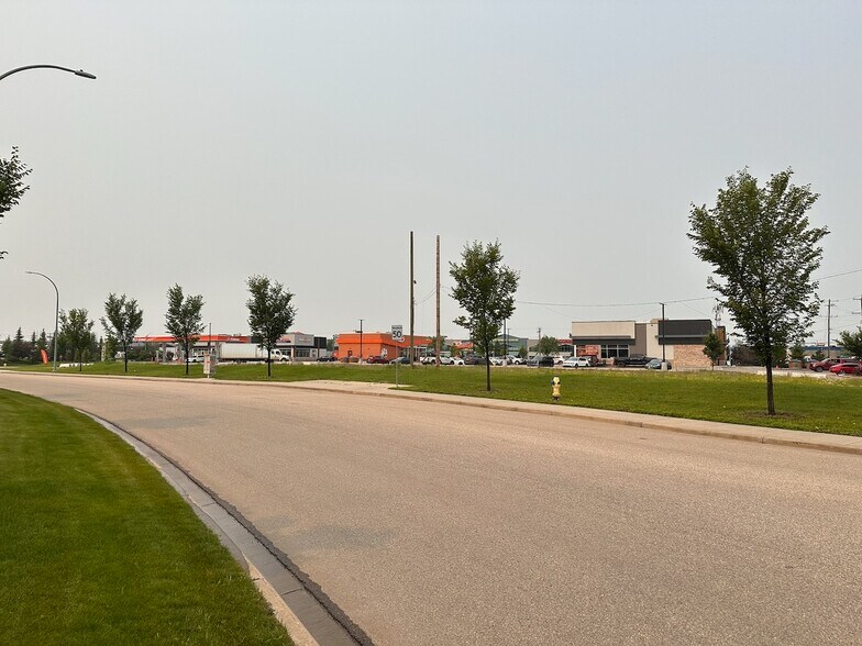 More Photos Of 7450 68 Av NW, Edmonton Land For Sale