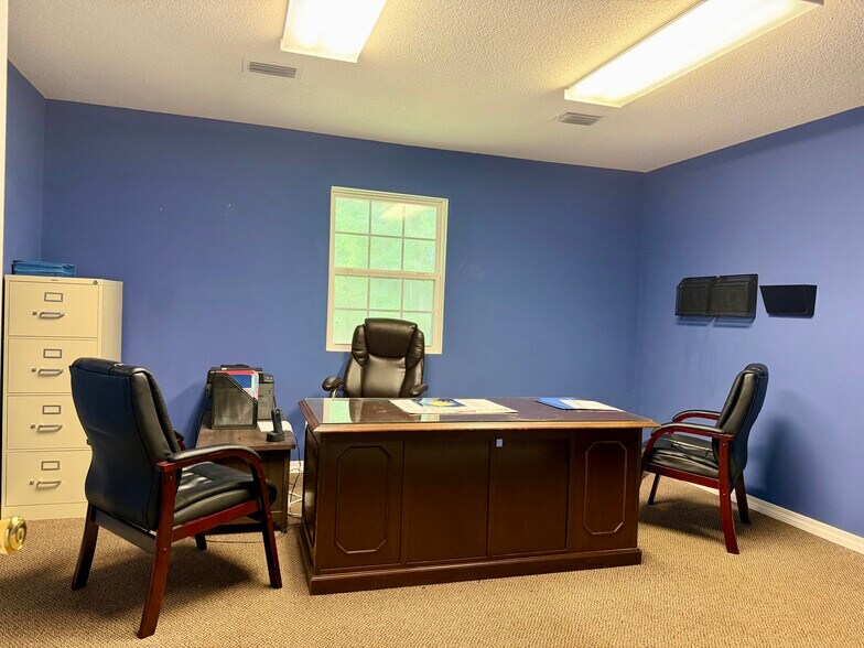 More Photos Of 1823 South Blvd, Brewton Office For Sale