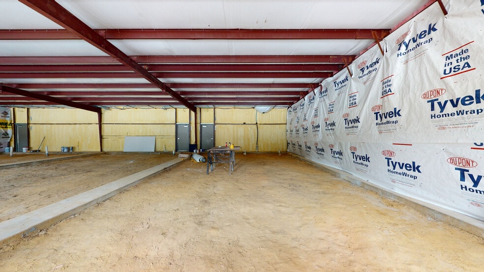 More Photos Of 5111 Common St, Lake Charles General Retail For Lease