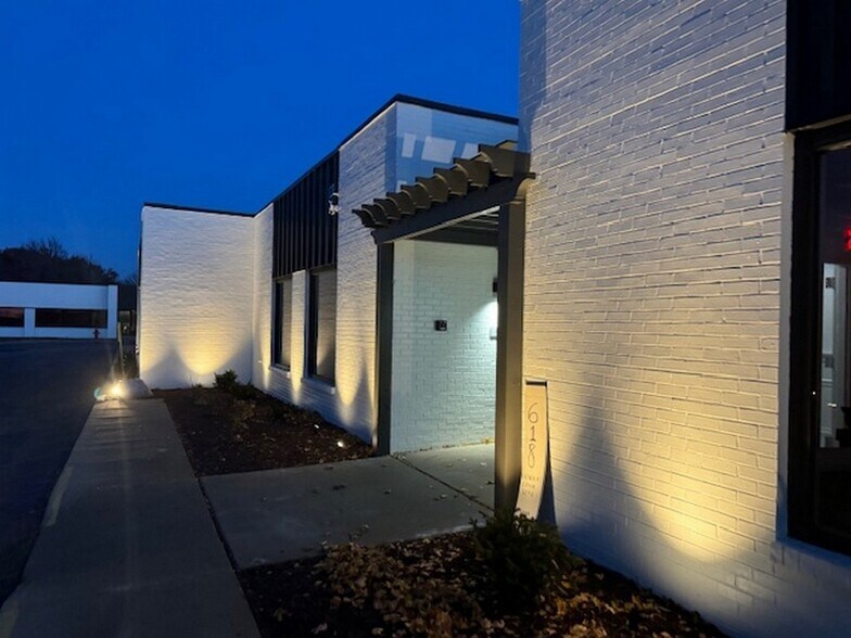 More Photos Of 620 S IL Route 31, Mchenry Office For Lease