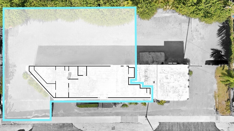 More Photos Of 22790 S Dixie Hwy, Miami Showroom For Lease