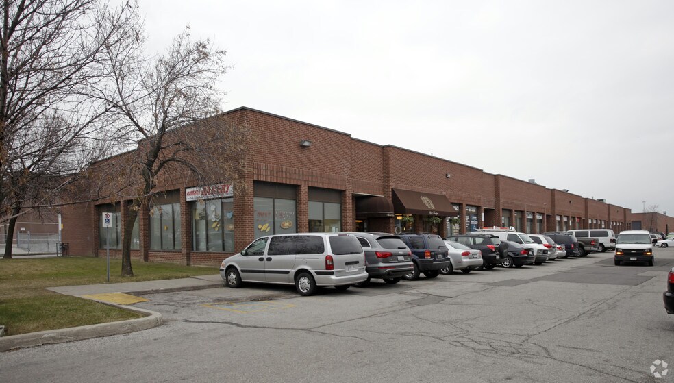 More Photos Of 471 Jevlan Dr, Vaughan Light Manufacturing For Lease
