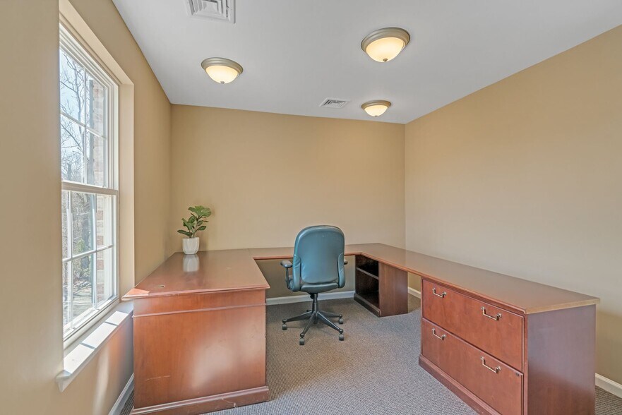 More Photos Of 575 State Route 10, Whippany Office For Lease