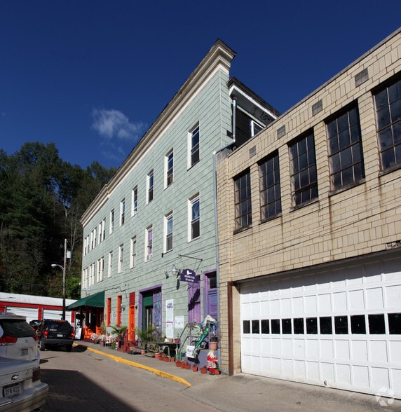 More Photos Of 400 4th St, Sutton Storefront Retail Residential For Sale