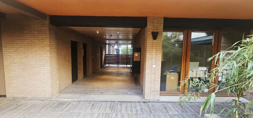 More Photos Of 250 Avenue Du Président Wilson, Saint-Denis Office For Sale