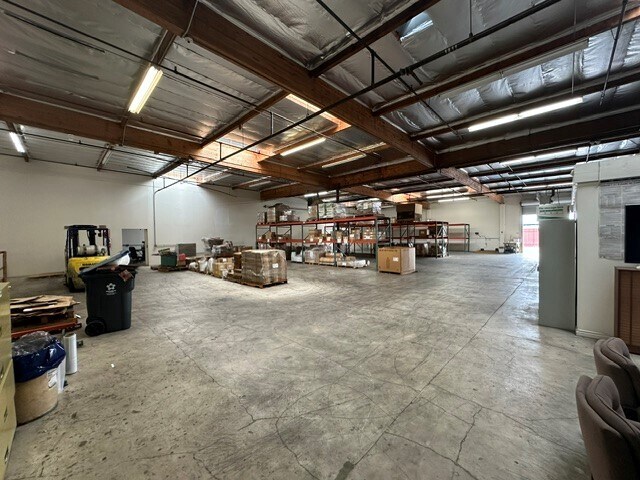 More Photos Of 17391 Mount Cliffwood Cir, Fountain Valley Manufacturing For Lease