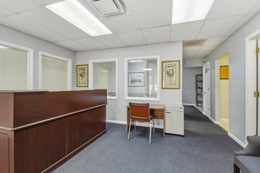 More Photos Of 1840 Dunn Ave, Jacksonville Medical For Lease
