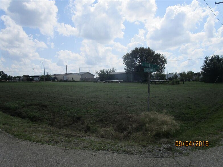 More Photos Of 711 N Steele Ave, Cushing Restaurant For Sale