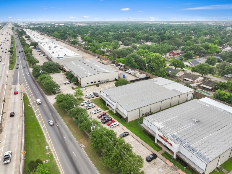 More Photos Of 11821 S Sam Houston Pky W, Houston Warehouse For Sale