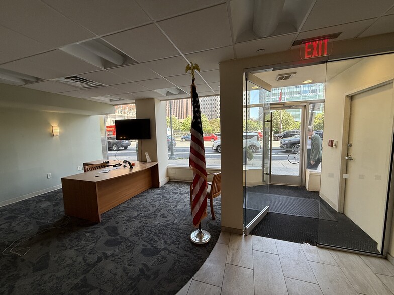More Photos Of 1500 John F Kennedy Blvd, Philadelphia Office For Lease