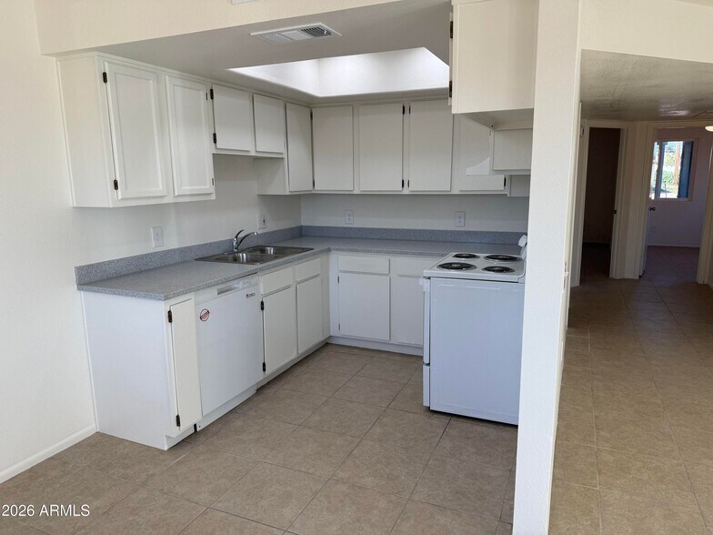 More Photos Of 2560 S Yavapai Rd, Apache Junction Multifamily For Sale