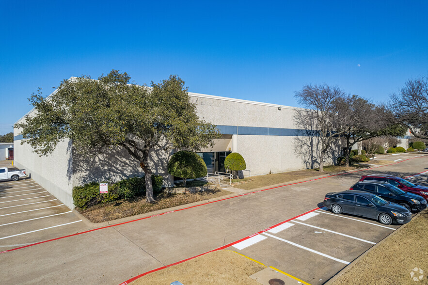 Primary Photo Of 3361 Boyington Dr, Carrollton Distribution For Lease