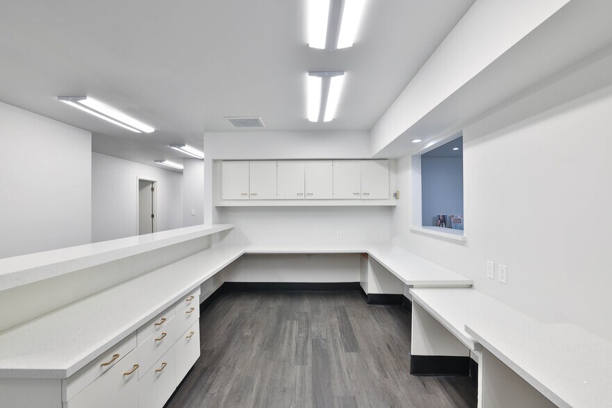 More Photos Of 2504 Samaritan Dr, San Jose Medical For Lease