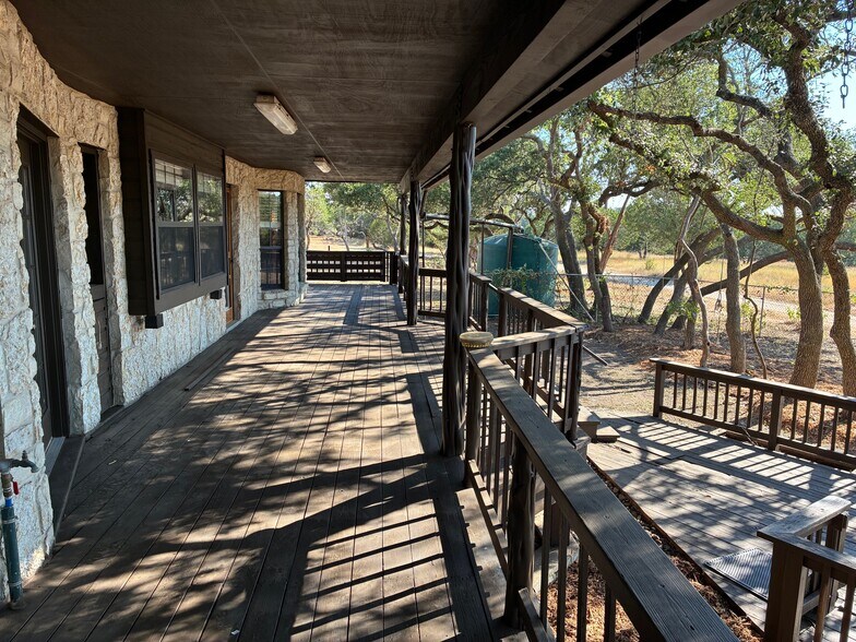 More Photos Of 149 TX-46, Boerne Office For Lease