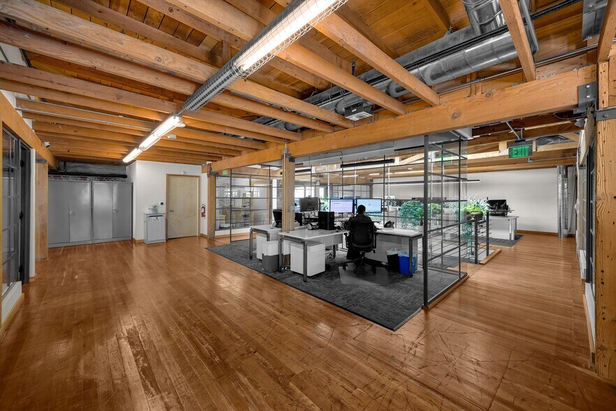 More Photos Of 425 E 4th St, Long Beach Office Residential For Sale