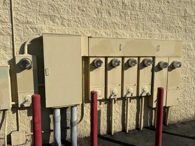 More Photos Of 2727 w Edinger av, Santa Ana Storefront For Sale