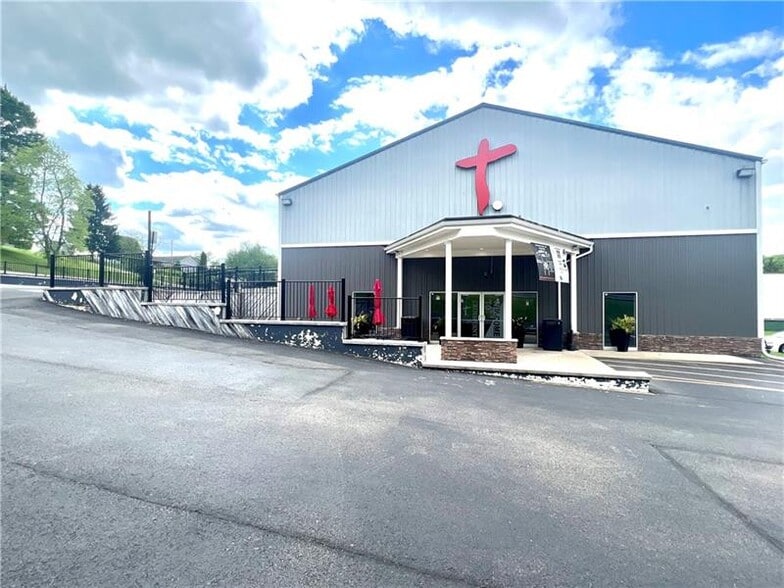 More Photos Of 550 W George St, Carmichaels Religious Facility For Sale