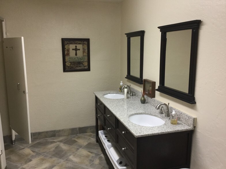 More Photos Of 1763 N Gilbert Rd, Mesa Religious Facility For Sale
