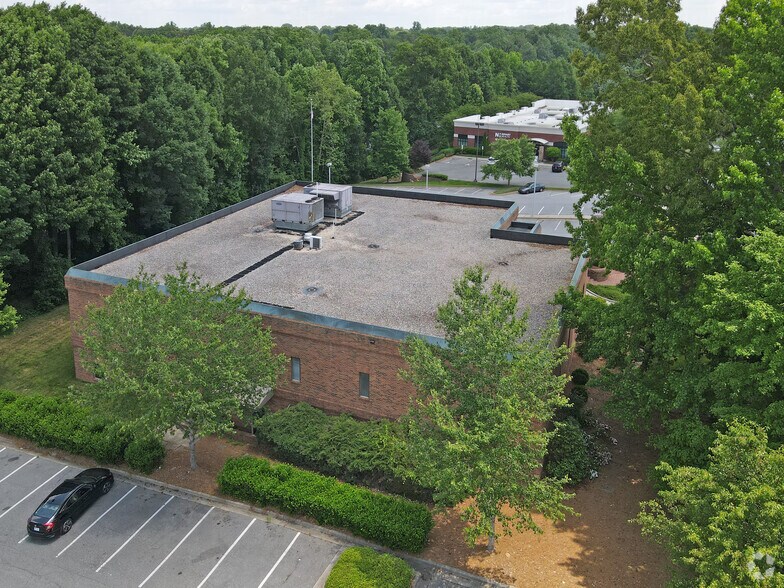 More Photos Of 130 Charlois Blvd, Winston-Salem Medical For Sale