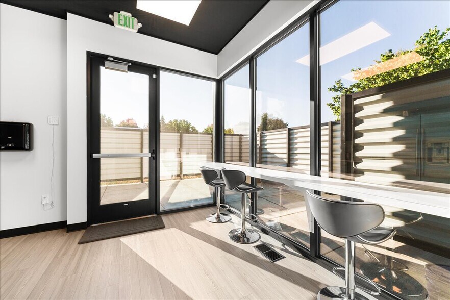 More Photos Of 817 Ohare Pky, Medford Loft Creative Space For Sale