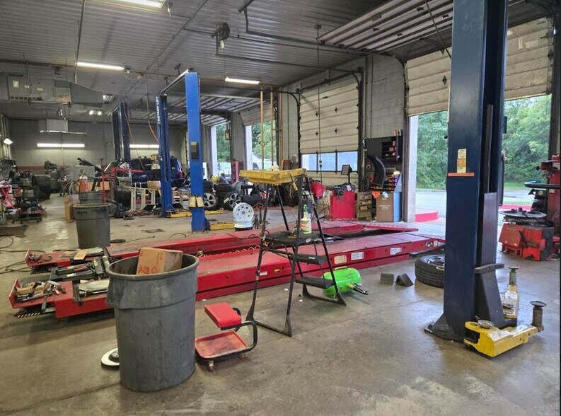 More Photos Of 881 Sandosky Rd, Sykesville Auto Repair For Sale