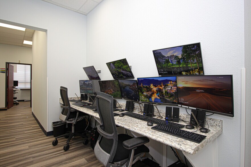 More Photos Of 1661 Eastchase Pkwy, Fort Worth Medical For Lease