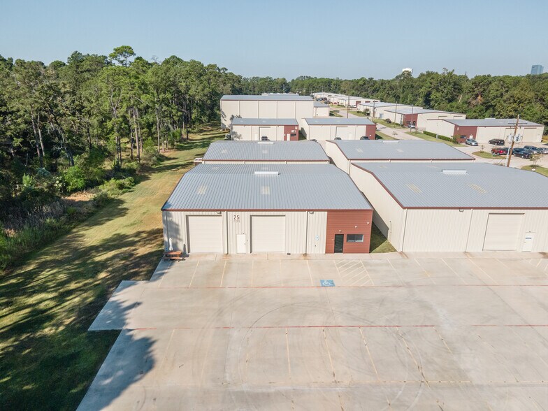 More Photos Of 21265 Blair Rd, Conroe Warehouse For Sale