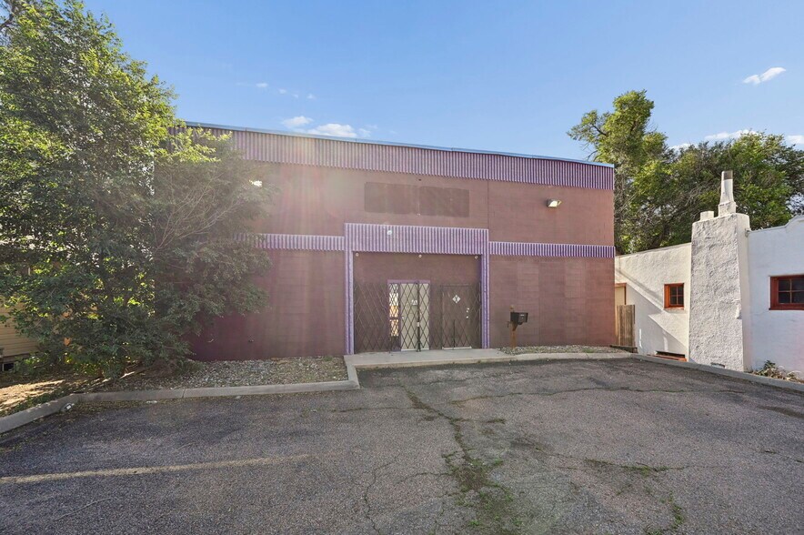More Photos Of 319 N Bonfoy Ave, Colorado Springs Warehouse For Lease