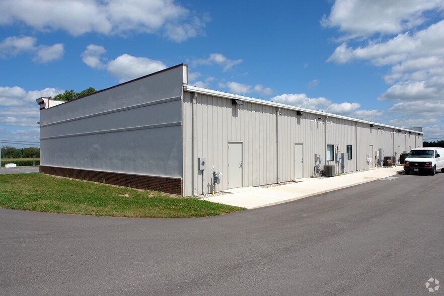 More Photos Of 3789-4464 Huron St, North Branch Unknown For Lease