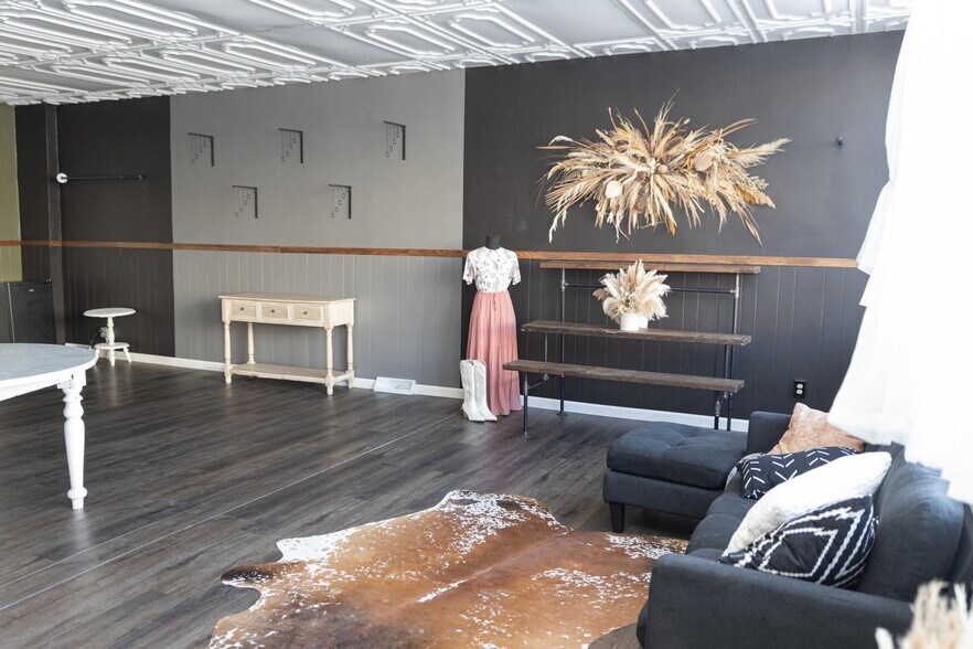 More Photos Of 113 Broadway St, Carson Storefront For Sale