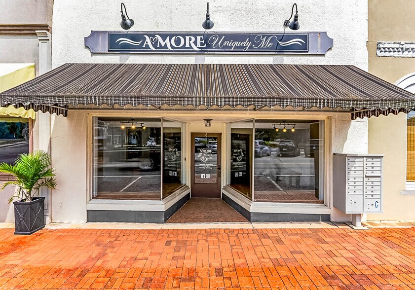Primary Photo Of 8 E Main St N, Hampton Storefront For Sale
