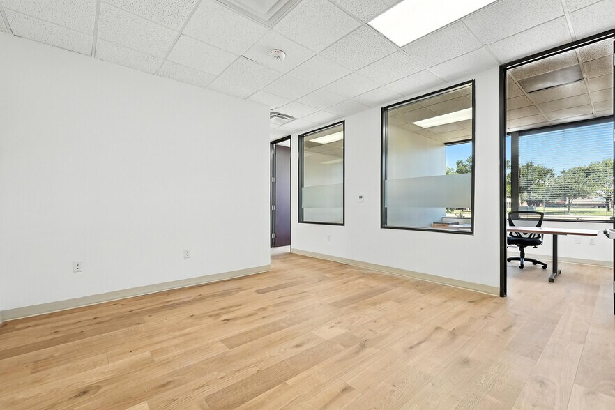 More Photos Of 1100 W Campbell Rd, Richardson Office For Lease