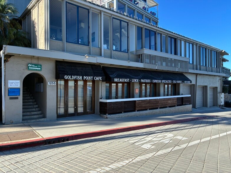 More Photos Of 1255 Coast Blvd, La Jolla Storefront Retail Office For Lease
