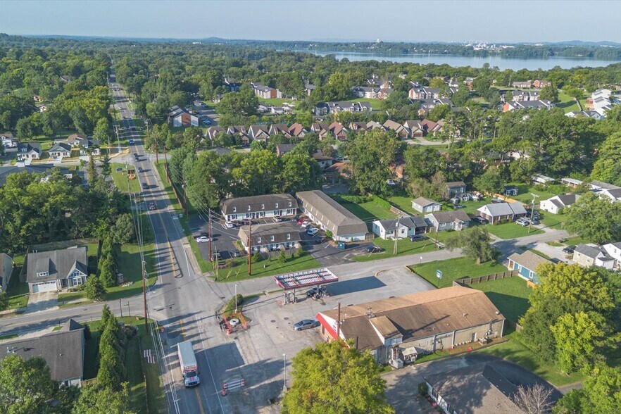 More Photos Of 324 Walton Ferry Rd, Hendersonville Apartments For Sale