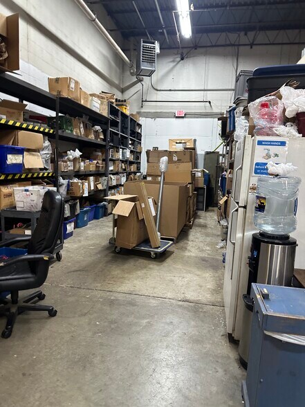 More Photos Of 2811 Old Lee Hwy, Merrifield Service For Lease