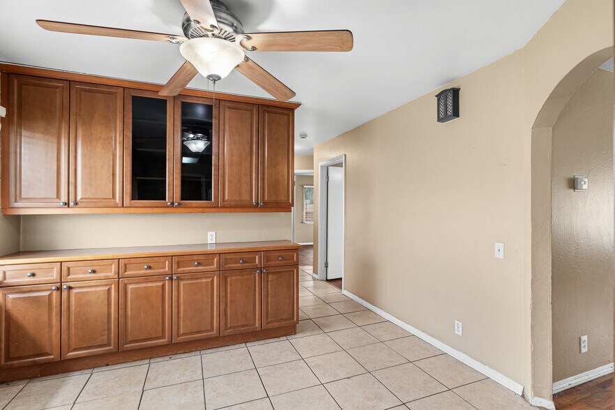 More Photos Of 9676 S Airport Way, Manteca Specialty For Sale