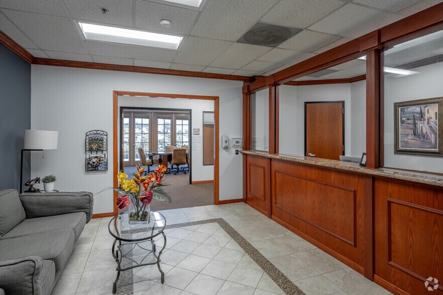 More Photos Of 23120 Alicia Pky, Mission Viejo Medical For Lease