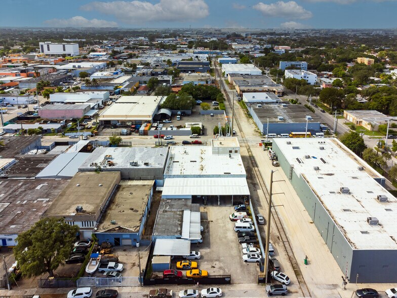 More Photos Of 2222 NW 22nd Ct, Miami Freestanding For Sale