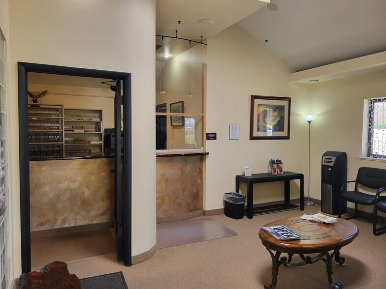 More Photos Of 919 12th Pl, Prescott Medical For Sale