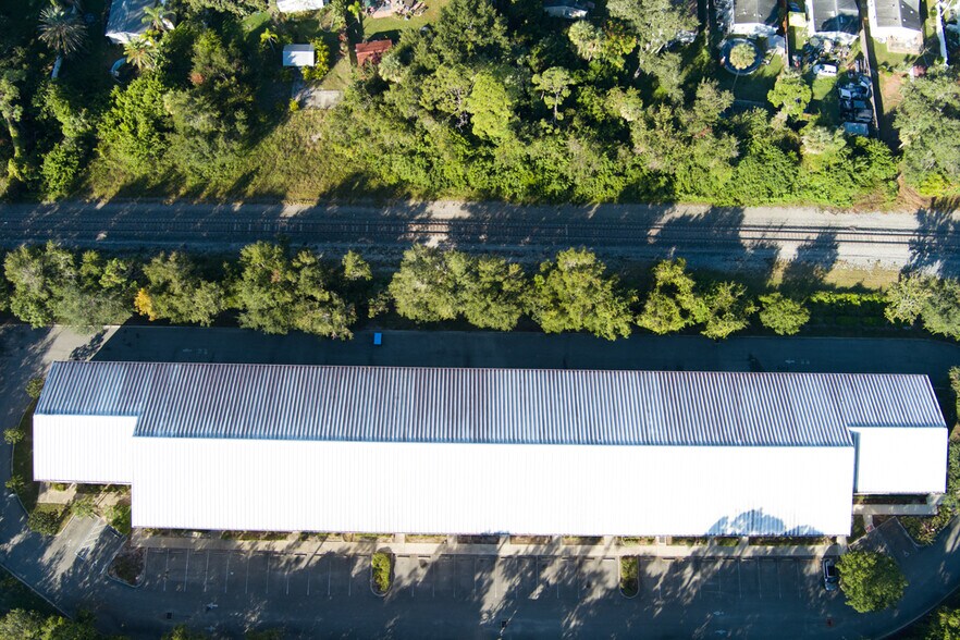 More Photos Of 585 Commonwealth Blvd, Port Orange Manufacturing For Sale
