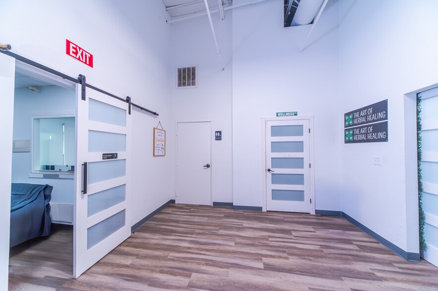 More Photos Of 2110 W Eldorado Pky, McKinney Storefront Retail Office For Lease