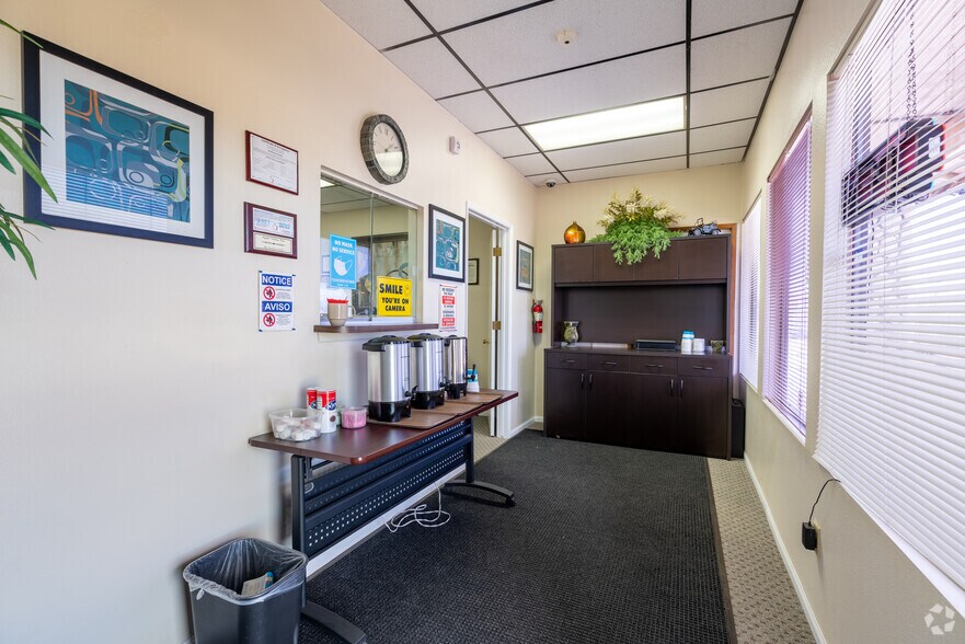 More Photos Of 18930 US Highway 18, Apple Valley Loft Creative Space For Sale