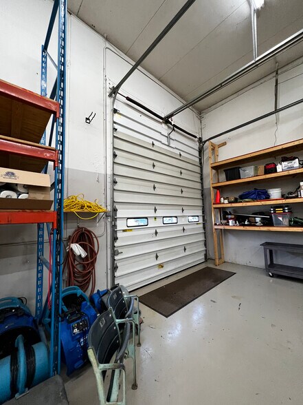 More Photos Of 115 N Prospect Ave, Itasca Showroom For Sale