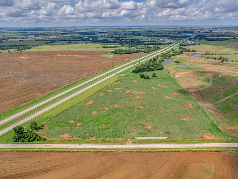 More Photos Of Northwest Expy, Yukon Land For Sale