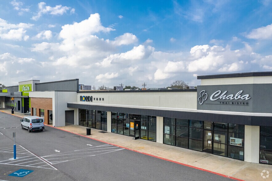 More Photos Of 6420-6474 Phelan Blvd, Beaumont General Retail For Sale