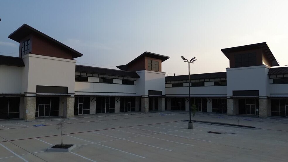 More Photos Of 9889 United Drive, Houston Office For Sale