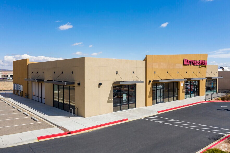 More Photos Of 7820 Enchanted Hills NE, Bernalillo Unknown For Lease