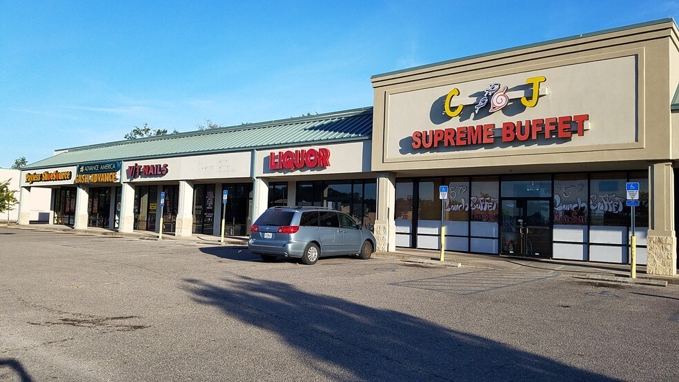 More Photos Of 1860-1900 S Jefferson St, Perry Unknown For Lease